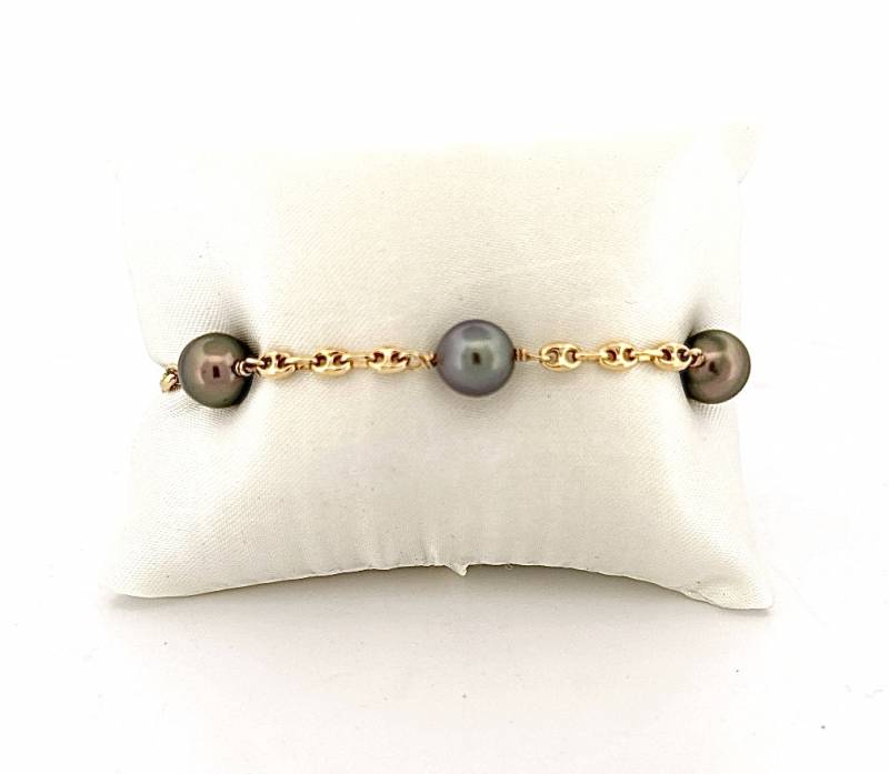 Bijou en or et perles de Tahiti disponible chez Or Ligne sur le Bassin d’Arcachon