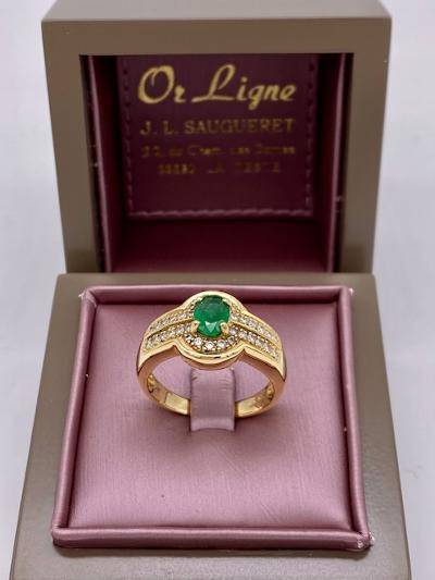 Bague or 750/1000ème émeraude centrale et pavage diamants occasion Or Ligne La Teste Bassin d'Arcachon