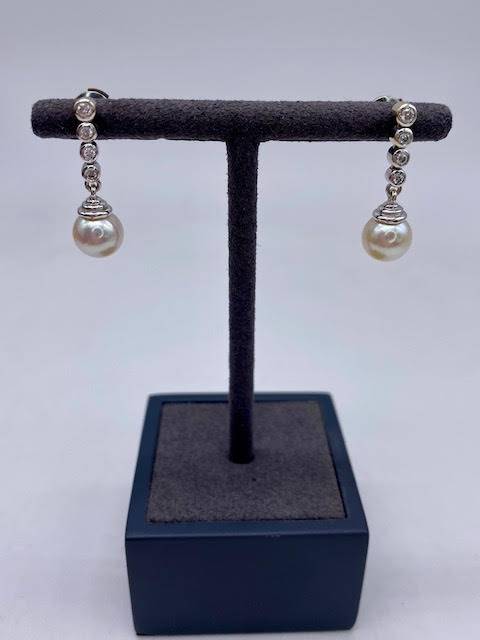 Élégance Éternelle: Découvrez les Boucles d'Oreilles Perles et Diamants chez Or Ligne près de Bordeaux