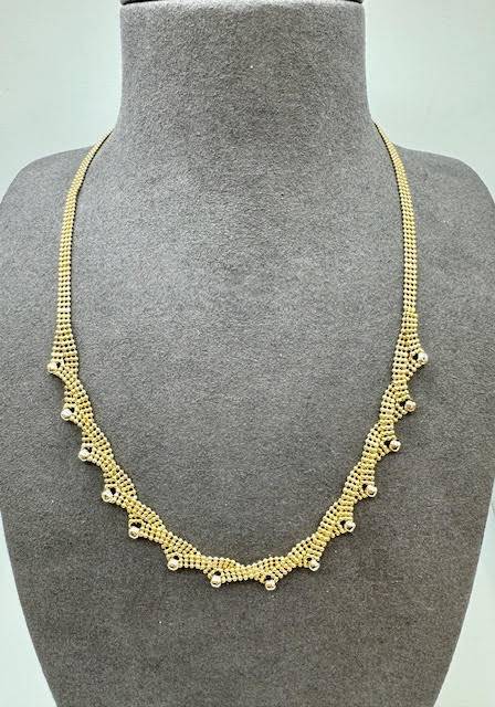 Ornement Luxueux: Notre Collier Boules en Or à La Teste de Buch chez Or Ligne