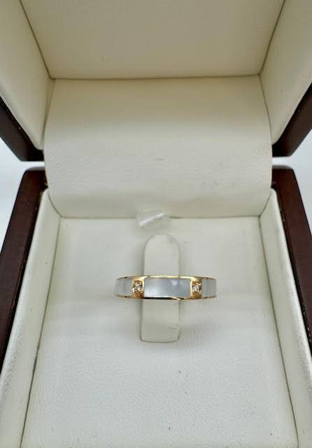 Élégance intemporelle : Bague en Or Rose, Nacre et Diamants chez Or Ligne à La Teste