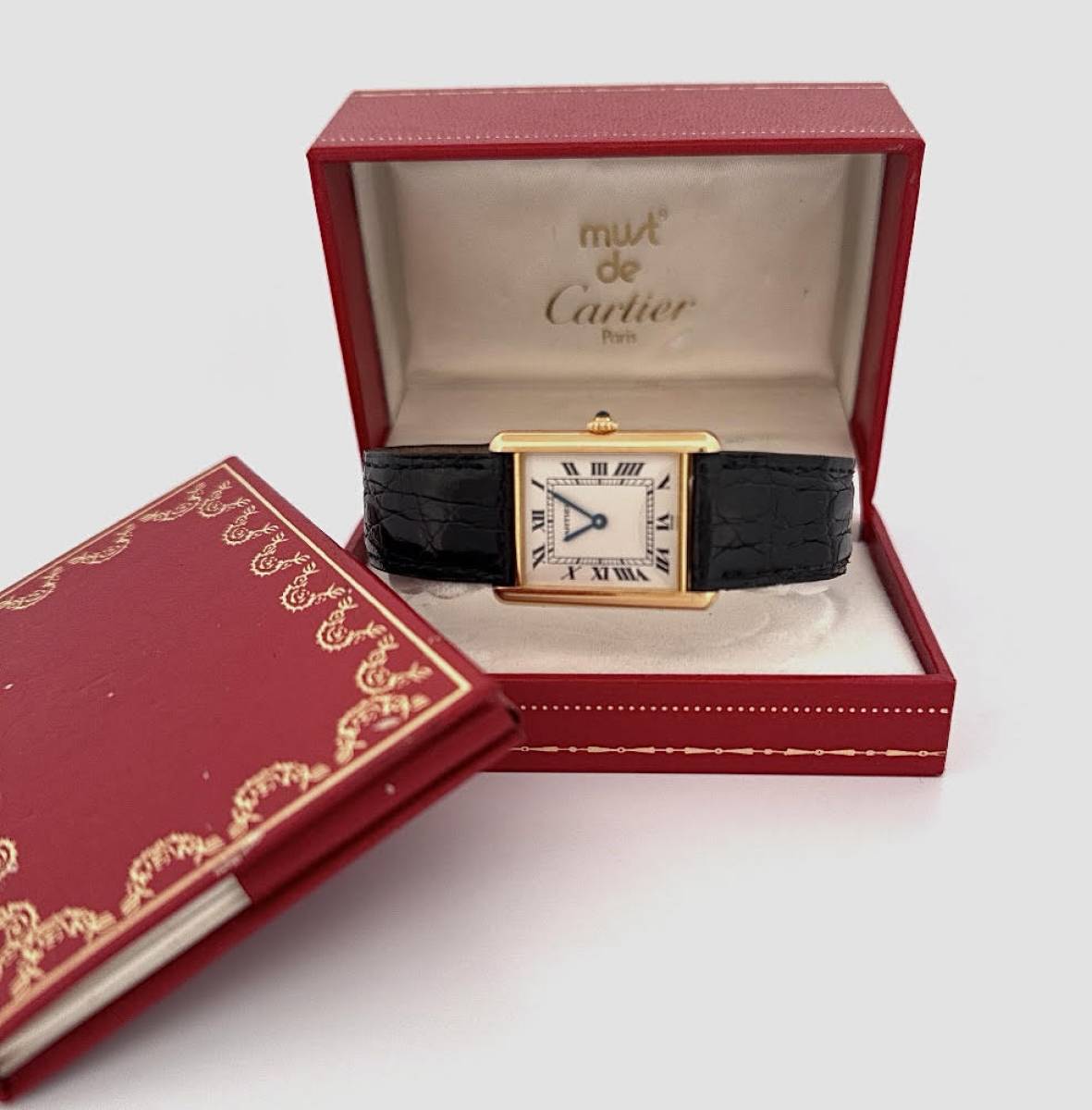Une Montre d'Exception : Cartier Tank Louis Cartier en Dépôt-Vente chez Or Ligne en Gironde